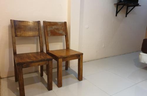 Ayutthaya House | Budget-Friendly Nature Home with Oceanfront Pool Views