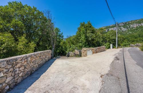 Vinodolska opcina House | Top-Rated Nature Holiday Home for Families and Pets