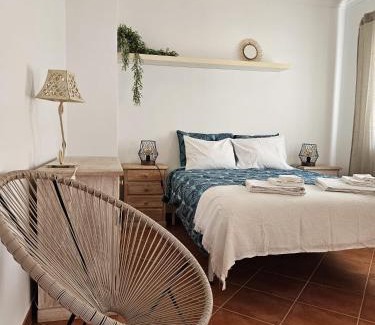 Almograve House | Beachfront Casa de Praia in Almograve with Ocean Views