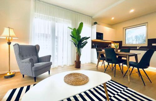 Szeged Apartment | Tranquil Nature Retreat in the City - Guest Rated 9.9/10