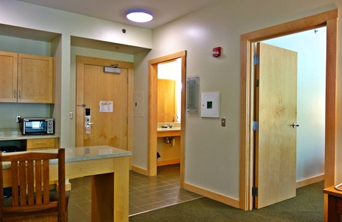 Howard Hotel | Discover Nature Inn At Bald Eagle: Guest Rated 9.8/10