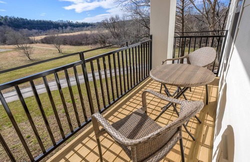 Calhoun Apartment |  Scenic Nature Lodge Studio 5 with River Access & Pool