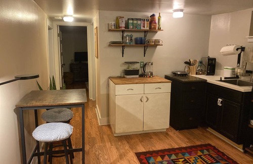 Piedmont House | Nature Oasis: Relaxing Stay with Spa & Pet-Friendly Amenities
