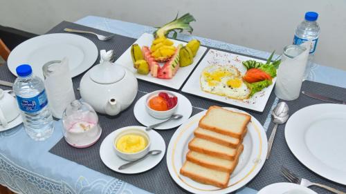 Inamaluwa House | Budget-Friendly Nature Royal Resort with Breakfast Included
