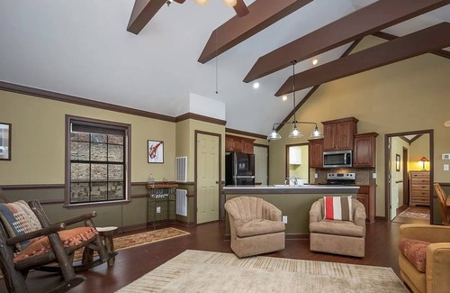 Lynn House | Cozy Family Cabin with Fire Pit and Fenced Yard Retreat