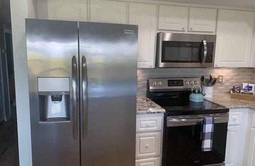 Cedar Key Condo | Beautiful Condo Near Marina & Downtown - 10/10 Guest Rated!