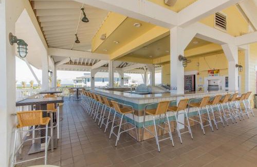 Galveston Apartment | Relax at Seas-The-Day Pointe West Beach Resort