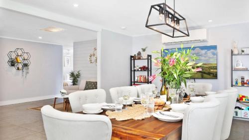 Moss Vale House | Discover Natures Nest on Nari: Family & Pet Friendly Retreat