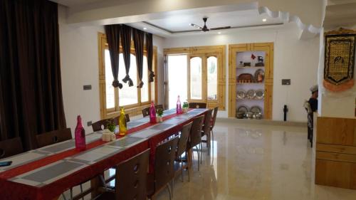 Hunder House | Nature's View Residency: Guest Rated 8/10 with Breakfast