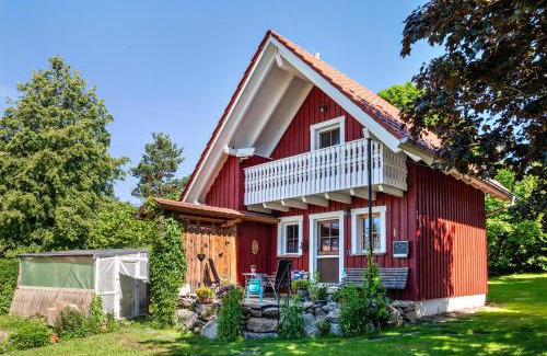 Ebersbach-Musbach House | Family-Friendly Naturhäusle Oberschwaben with High Ratings