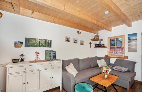 Ebersbach-Musbach House | Family-Friendly Naturhäusle Oberschwaben with High Ratings