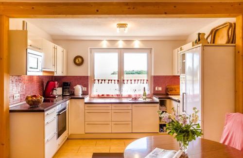 Putbus Apartment | Guest Rated 9.4: Naturidyll auf Rügen - Family Friendly Retreat