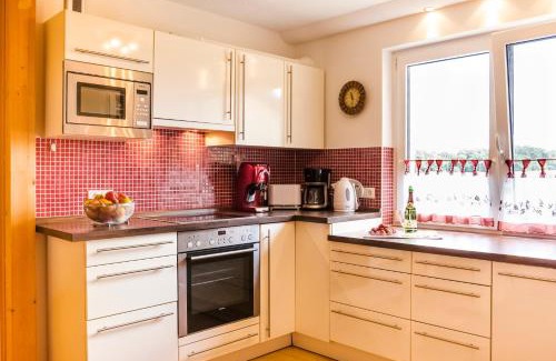 Putbus Apartment | Guest Rated 9.4: Naturidyll auf Rügen - Family Friendly Retreat