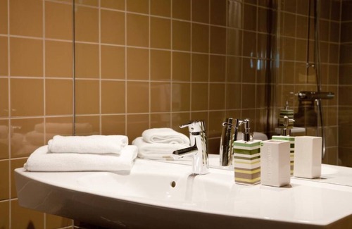 Otterstad Hotel | Top-Rated Naturum Vänerskärgården - Victoriahuset Awaits
