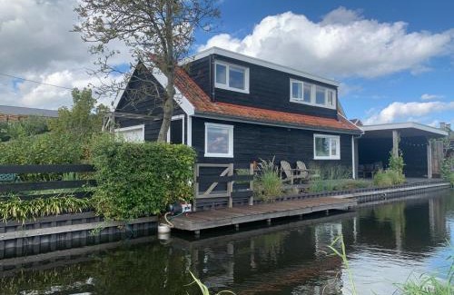 Gouderak Apartment | Tranquil Natuurhuisje Gouderak: Family-Friendly Retreat