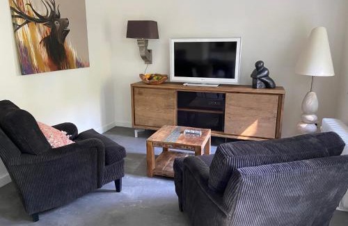 Otterlo House | Child-Friendly Retreat at Natuurpark Hoefbos Boshuisje