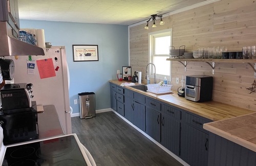 Naubinway House | Pet-Friendly Naubinway Basecamp: A Perfect Family Getaway