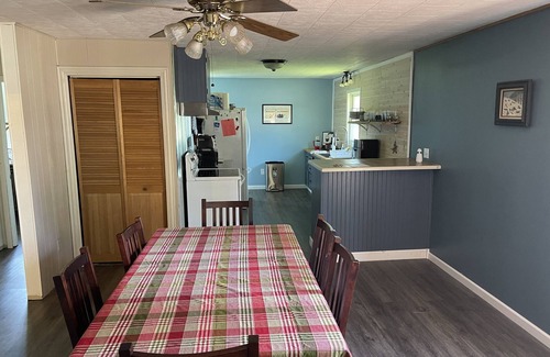 Naubinway House | Pet-Friendly Naubinway Basecamp: A Perfect Family Getaway