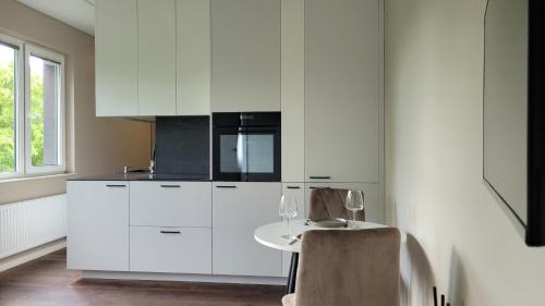Klaipeda Apartment | Modern Apartment Near City Center with Child-Friendly Amenities