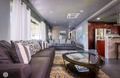 Laie House | Naupaka Breeze: Remodeled Ocean View Retreat for 30 Days