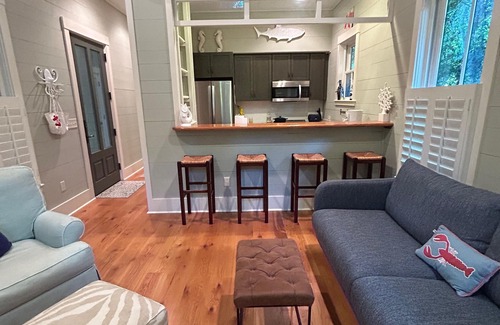 Olde Town Cottage | Experience Nauti-Jayne Cottage with Pool and Spa in Bluffton