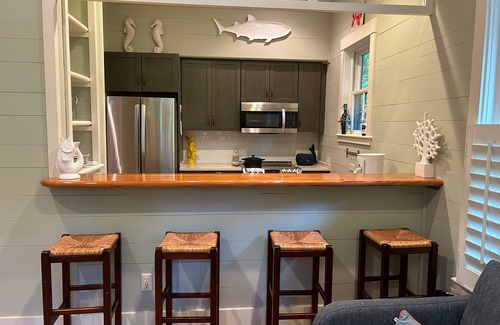 Olde Town Cottage | Experience Nauti-Jayne Cottage with Pool and Spa in Bluffton