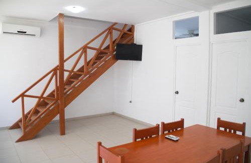 Caleta Cruz Hotel | Relax at Nauti-k Beach Hotel with Oceanfront Views