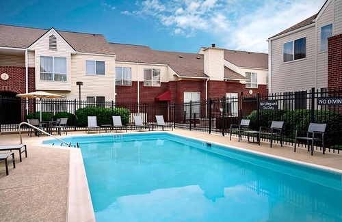 Parole Apartment | Discover Nautical Adventure in Annapolis Suites with Pets!