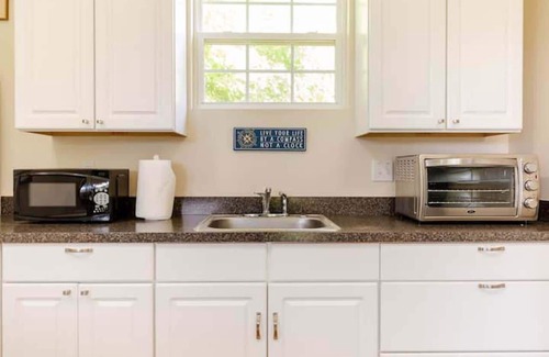 Galesville Apartment | Relaxing Waterviews Await at Your Chesapeake Getaway!
