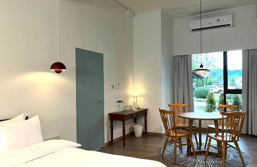 Khuekkhak Bed & Breakfast | Cozy Nautical Home B&B Khaolak - Child Friendly Retreat