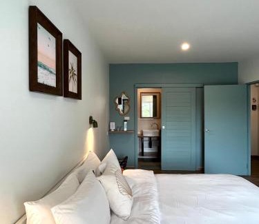Khuekkhak Bed & Breakfast | Cozy Nautical Home B&B Khaolak - Child Friendly Retreat