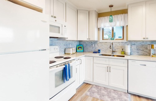 Oceanside House | Family-Friendly Beach House with Scenic Ocean View