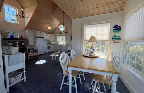 Bailey Island Cottage | Idyllic Oceanfront Cottage at Scenic Mackerel Cove