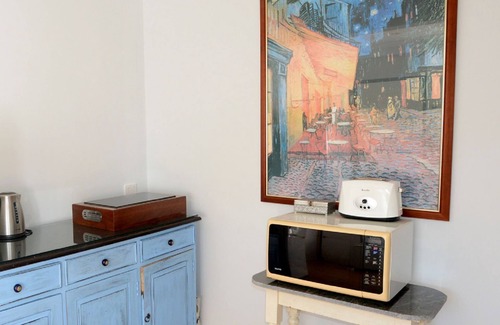 Dunwich Apartment | Ideal Nautilus 2BR: Island Retreat Minutes from the Beach