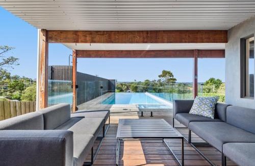 Rye House | Experience Nautilus by Ready Set Stay: Pool & Family Friendly