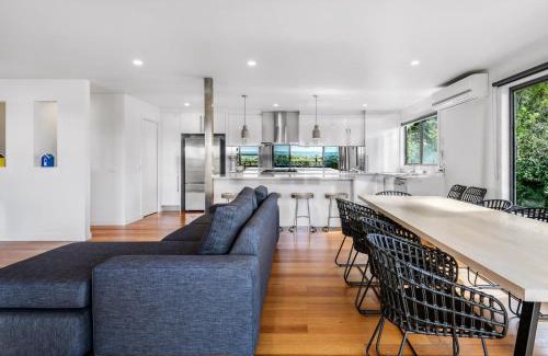 Rye House | Experience Nautilus by Ready Set Stay: Pool & Family Friendly