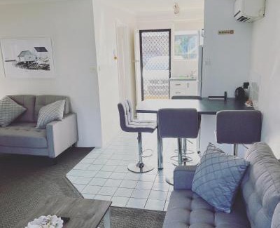 Merimbula Hotel | Elegant Nautilus Hamptons Beach Apartment in Merimbula