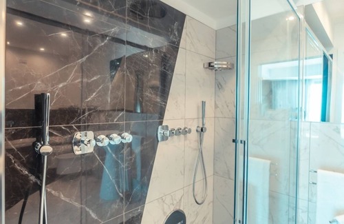Giardini Naxos Hotel | Discover Nautilus Hotel: 4-Star Comfort with Family-Friendly Perks