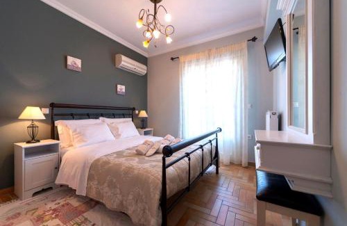 Galaxidi Apartment | Elegant Nautilus Suites: 4-Star Escape with Top Ratings