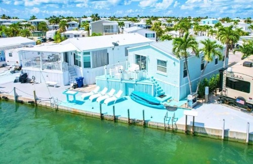 Cudjoe Key Villa | Oceanfront Retreat: Nautilus Cottage with Pool & Hot Tub