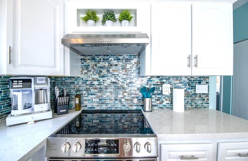 Cutthroat Harbor Estates Cottage | Oceanfront Getaway: Nautilus Cottage Retreat Awaits You