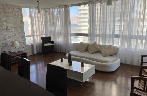 Cavancha Apartment | Stunning Nautilus Vista al Mar: Pet Friendly & Highly Rated