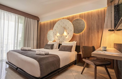 Rethymno Resort | Experience Nautilux Rethymno: 5-Star Ocean View Retreat