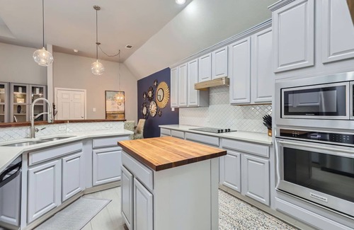 Frisco House | NAV3933 Charming 3-bedroom house with pool Frisco
