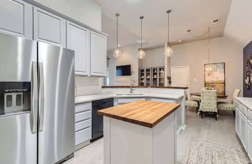 Frisco House | NAV3933 Charming 3-bedroom house with pool Frisco