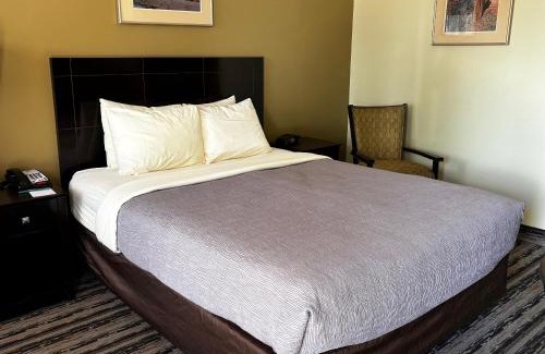 Window Rock Hotel | Discover Quality Inn Navajo Nation Capital with Top Amenities