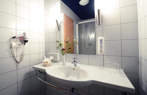 Klaipeda Hotel | Relaxing Retreat at Navalis Hotel with Spa & Family Amenities