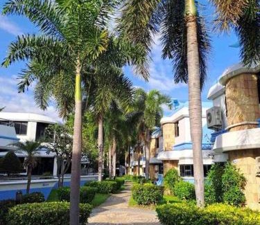 Cha-am House | Discover Navaphirom Resort Cha Am: Pet-Friendly Retreat