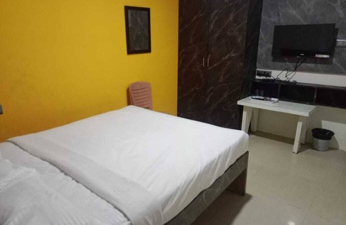 Rajajinagar Hotel | Comfortable Stay at Navarang Residency with Breakfast Included