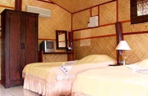 Mae Chaem Hotel | Relax at Navasoung Resort: Pool, Spa & Family-Friendly Stay